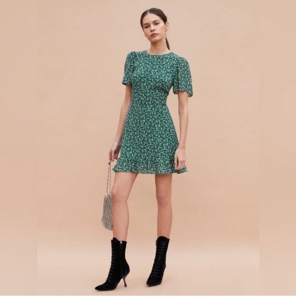 Reformation Dresses & Skirts - Reformation Beesly Dress in Parsley Size 2